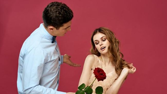 Jangan Langsung Ghosting! Ucapkan 5 Kalimat Ini Kalau Kamu Nggak Cocok sama&nbsp;Gebetan
