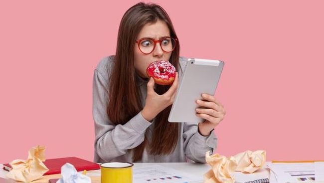 Hati-Hati, 5 Jenis Makanan Ini Bisa Bikin Mudah Lupa dan Ganggu Konsentrasi&nbsp;Belajar!