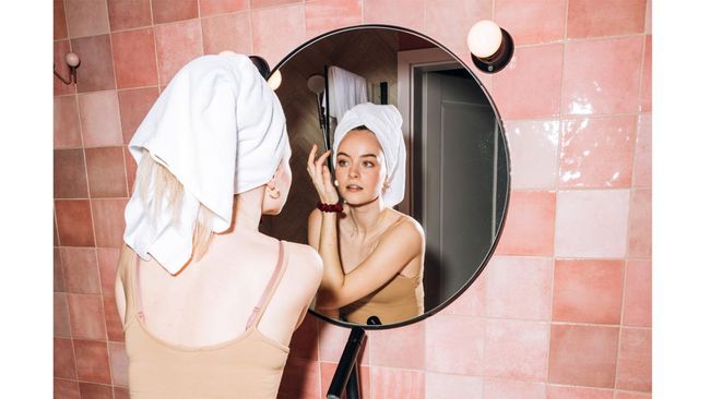 10 Rutinitas di Malam Hari untuk Bikin Kulit Glowing dan Kenyal, Mudah&nbsp;Diterapkan!