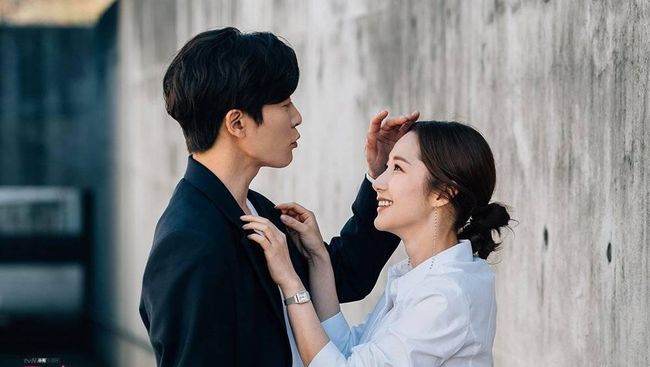 Bisa Nonton di Netflix dan Dapat Rating Tinggi, Ini 5 Drakor Romantis yang Berawal dari Hubungan&nbsp;Palsu