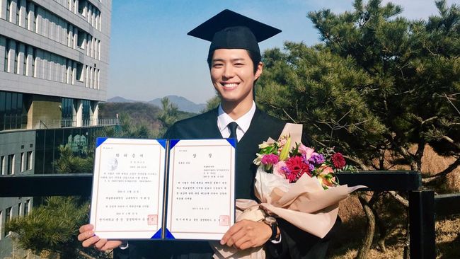 Cerdas dan Terkenal, Ini 5 Aktor Korea yang Lulus dari Universitas&nbsp;Bergengsi