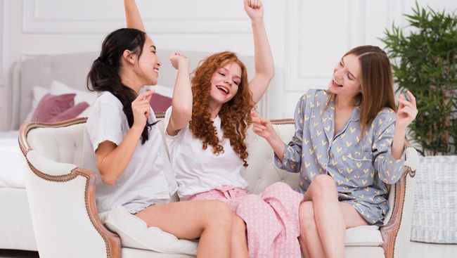 5 Ide Quality Time Bareng Teman Tanpa Keluar&nbsp;Rumah