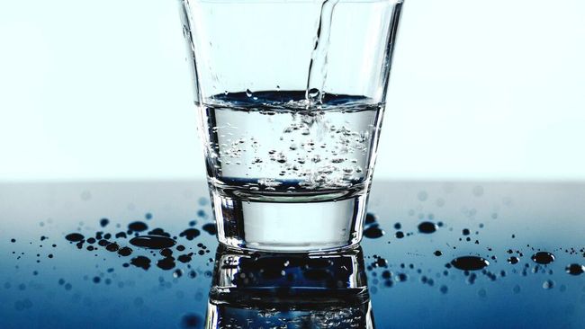 Catat Ya, Ini 7 Waktu Terbaik untuk Minum Air&nbsp;Putih