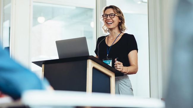 Introvert Bisa Jago Public Speaking, Ikuti 3 Kiat Sederhana Ini&nbsp;Yuk!