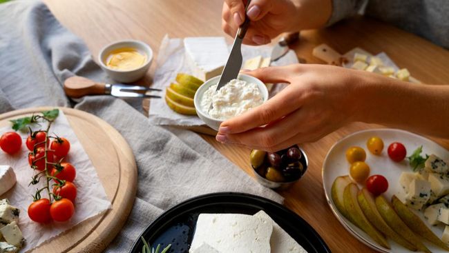 5 Jenis Keju Ini Aman Dikonsumsi saat Diet untuk Menurunkan Berat&nbsp;Badan